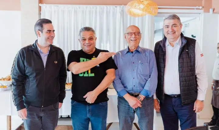 Rumo a 100 municípios visitados: João Rodrigues e chapa majoritária intensificam pré-campanha no litoral