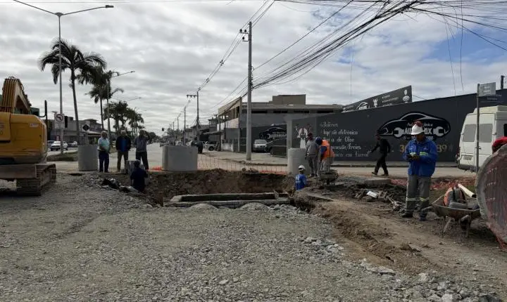 Secretaria de Obras de Itajaí inicia duplicação da Avenida Mário Uriarte com orçamento de R$ 10 milhões