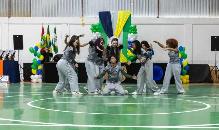Semana Cívica de Camboriú é encerrada com apresentações culturais e premiação do JECAM 2026