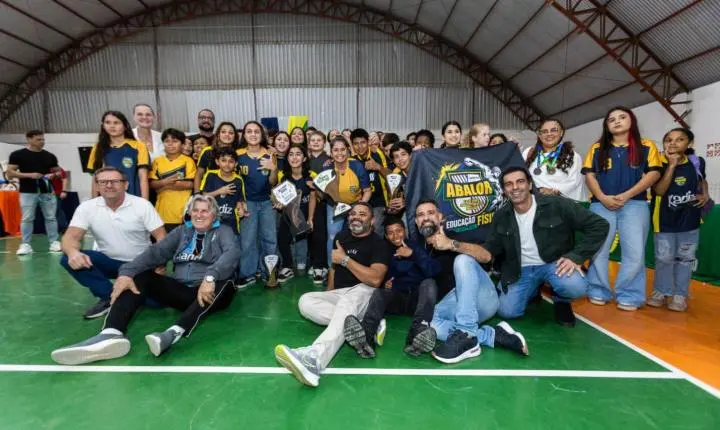 Semana Cívica de Camboriú é encerrada com apresentações culturais e premiação do JECAM 2026