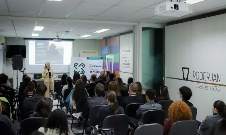 Setembro Amarelo leva palestra sobre saúde mental a trabalhadores de Itapema