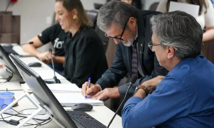 Suplente do PT, Aristo Manoel Pereira assume na Câmara de Balneário Camboiú