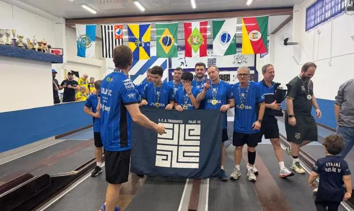 Tiradentes/FMEL é campeão da 2ª Taça Brasil de Bolão 16 Masculino, em Itajaí