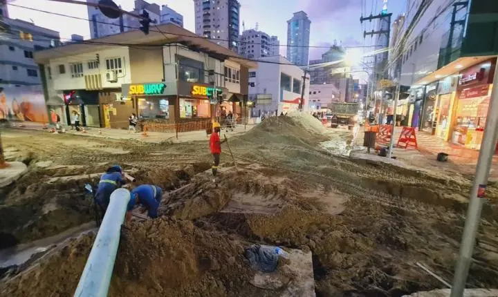 Trânsito é liberado na Avenida Brasil, na altura da Rua 1400