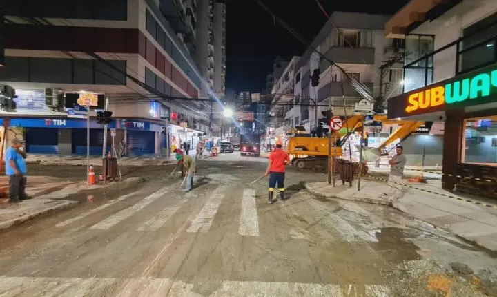 Trânsito é liberado na Avenida Brasil, na altura da Rua 1400