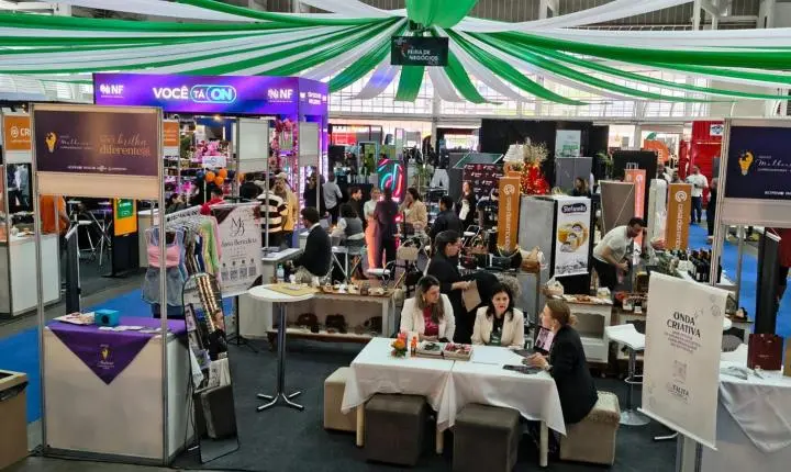 Unimed Litoral e Unicred presentes na Feira de Negócios da Associação Empresarial de Itajaí