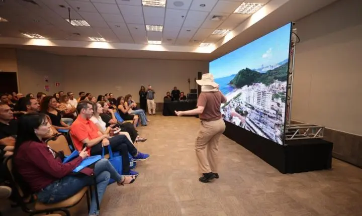 Visite BC e Região Costa Verde & Mar capacita quase 200 profissionais e supera 2,1 mil atendimentos em Brasília e Goiânia
