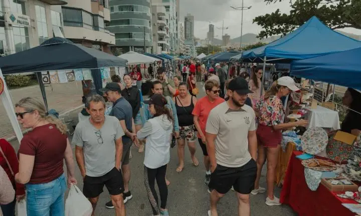 Viva Praia terá edição especial de Dia dos Pais com atrações para toda a família neste sábado