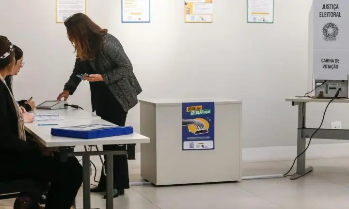 Votação começa com poucas filas na zona sul de São Paulo